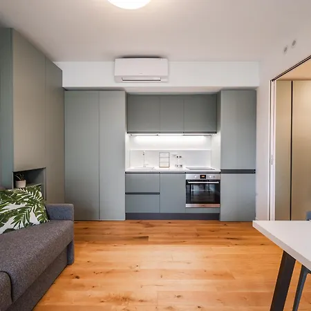 Navigli Cozy Design With Balcony Milan