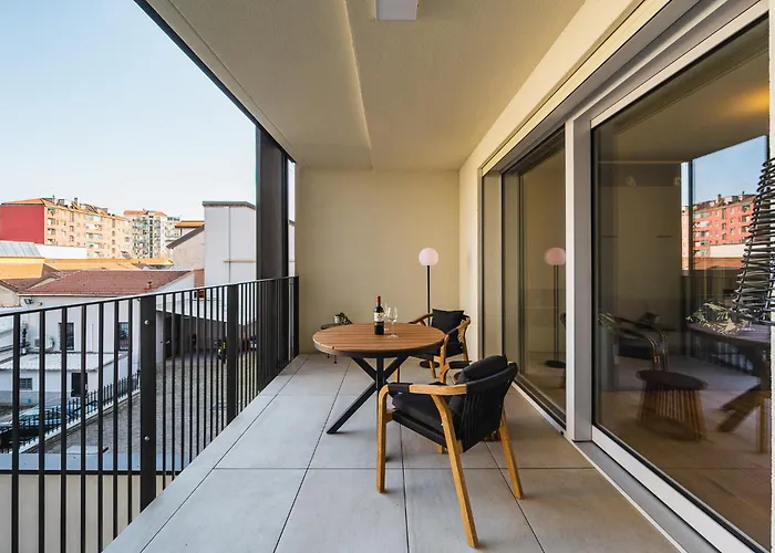 Navigli Cozy Design With Balcony * Milan