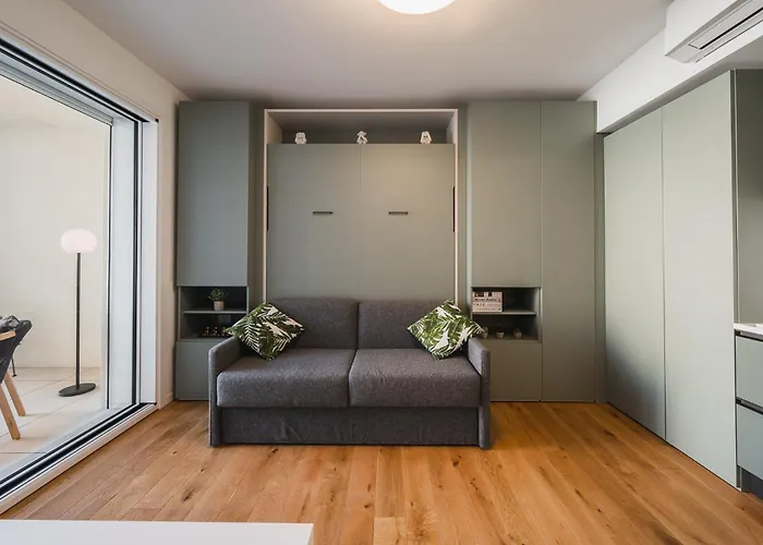 Navigli Cozy Design With Balcony Milan