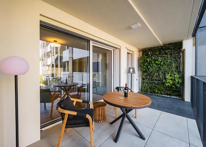 Navigli Cozy Design With Balcony Apartment