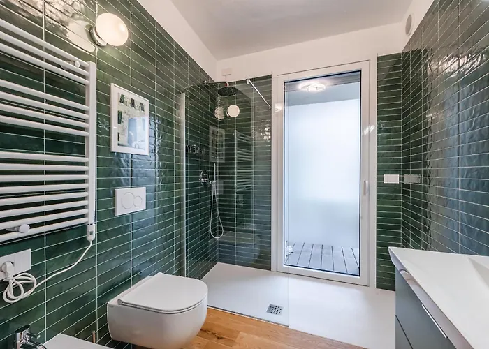 Navigli Cozy Design With Balcony Apartment Milan